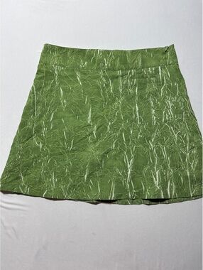 Kavu Green Mini Skirt Size 8 - Wrinkle Warrior Ready!